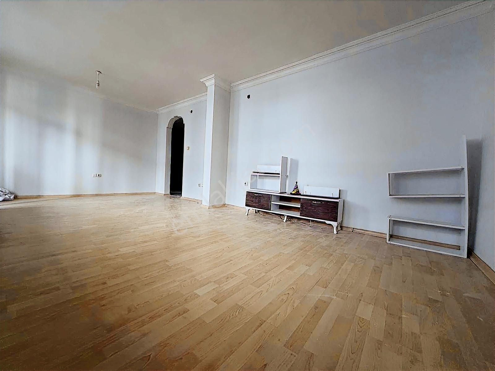 Çengelköy Ata 2 Sitesi Mavi Çam Caddesi Bahçe Katı 3+1 Daire - Görsel 9