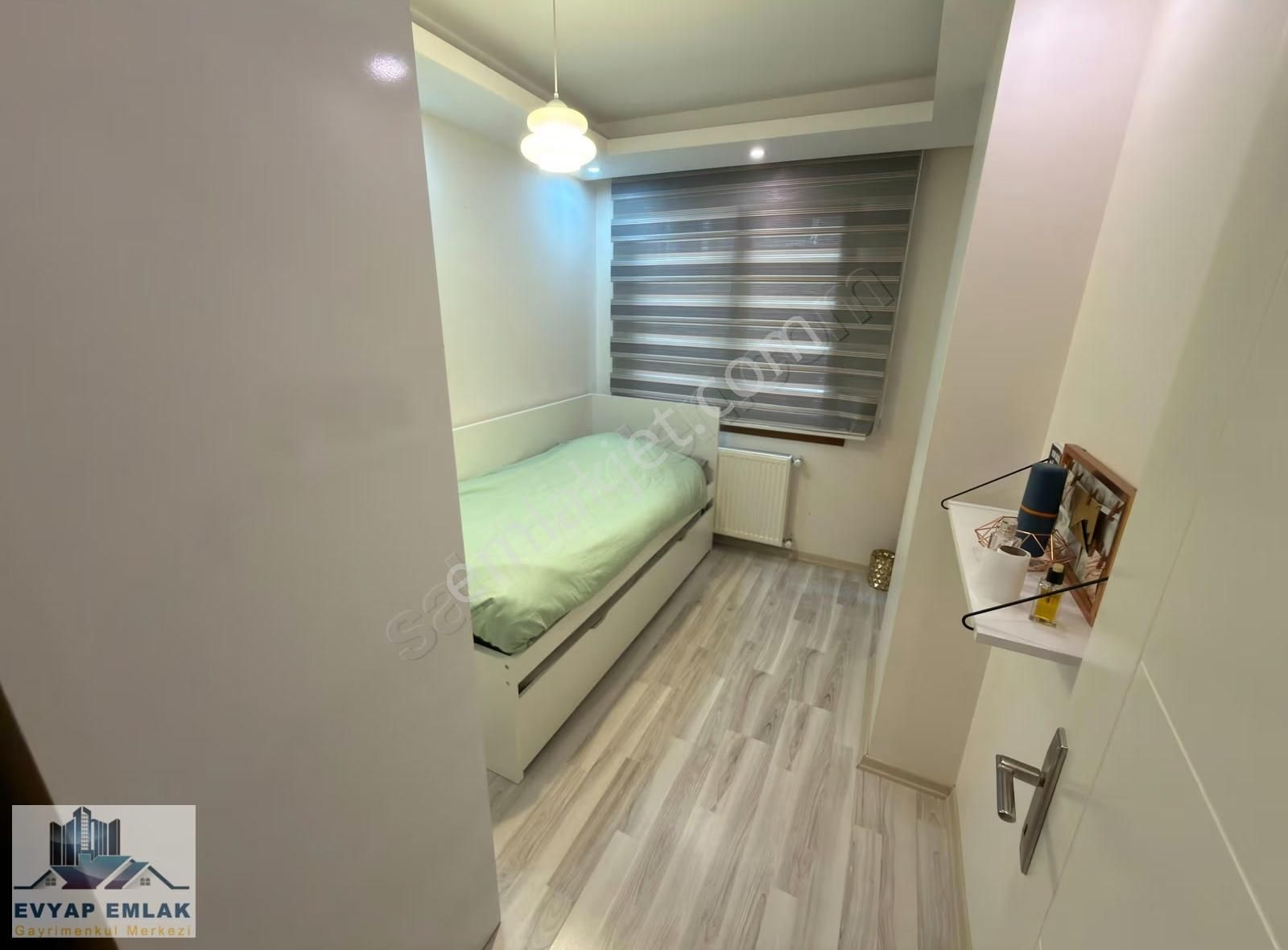 Evyap'tan Bahçelievler Ulubatlı Hasan Caddesi 9 Yıllık Bina 2+1 - Görsel 4