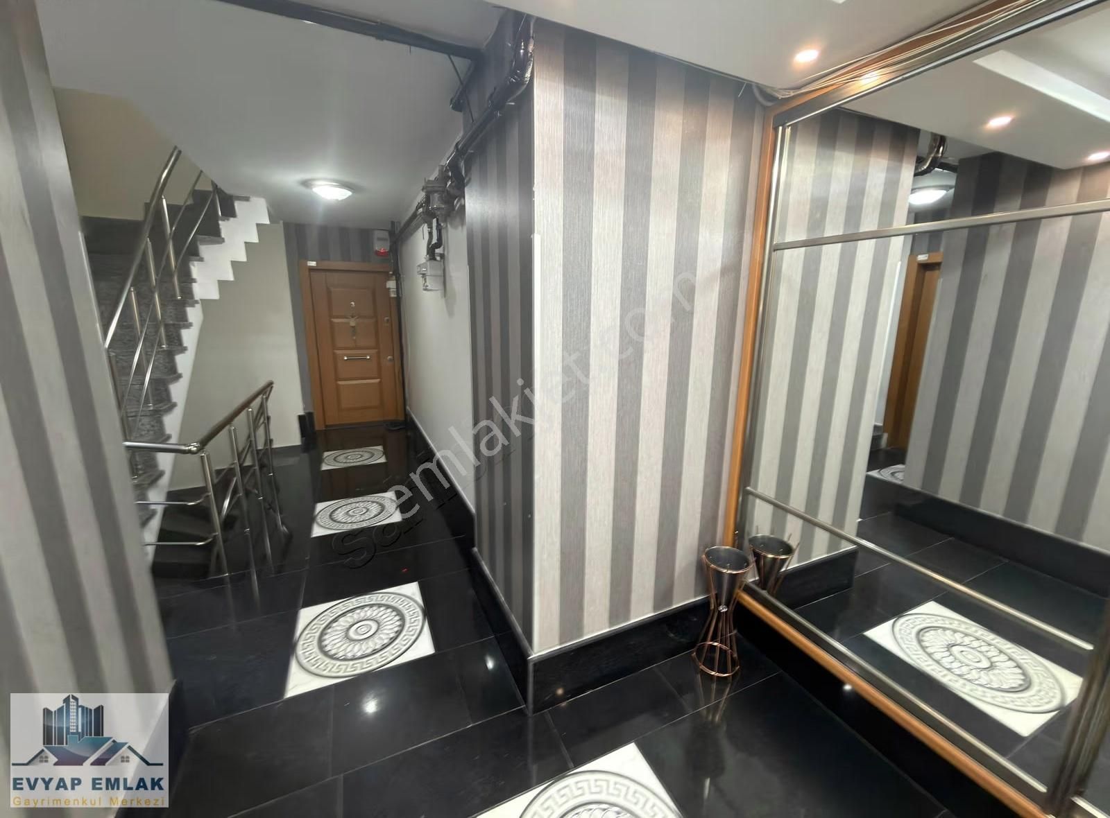 Evyap'tan Bahçelievler Ulubatlı Hasan Caddesi 9 Yıllık Bina 2+1 - Görsel 9