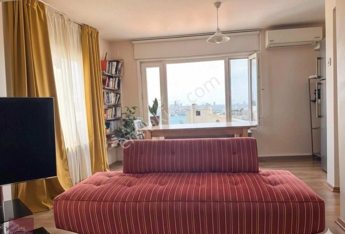 Taksimde Boğaz Manzaralı Eşyalı/taksim Sea View Furnished Apart