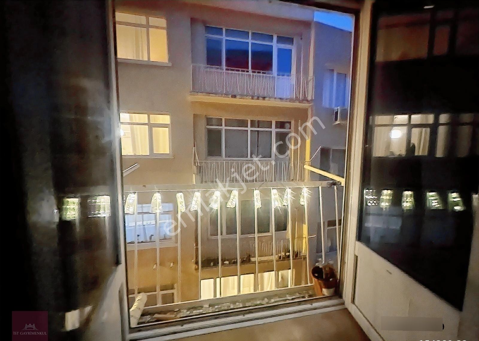 Taksim'de Airbnb Ruhsatlı Boğaz Manzaralı Satılık Ferah Daire - Görsel 12