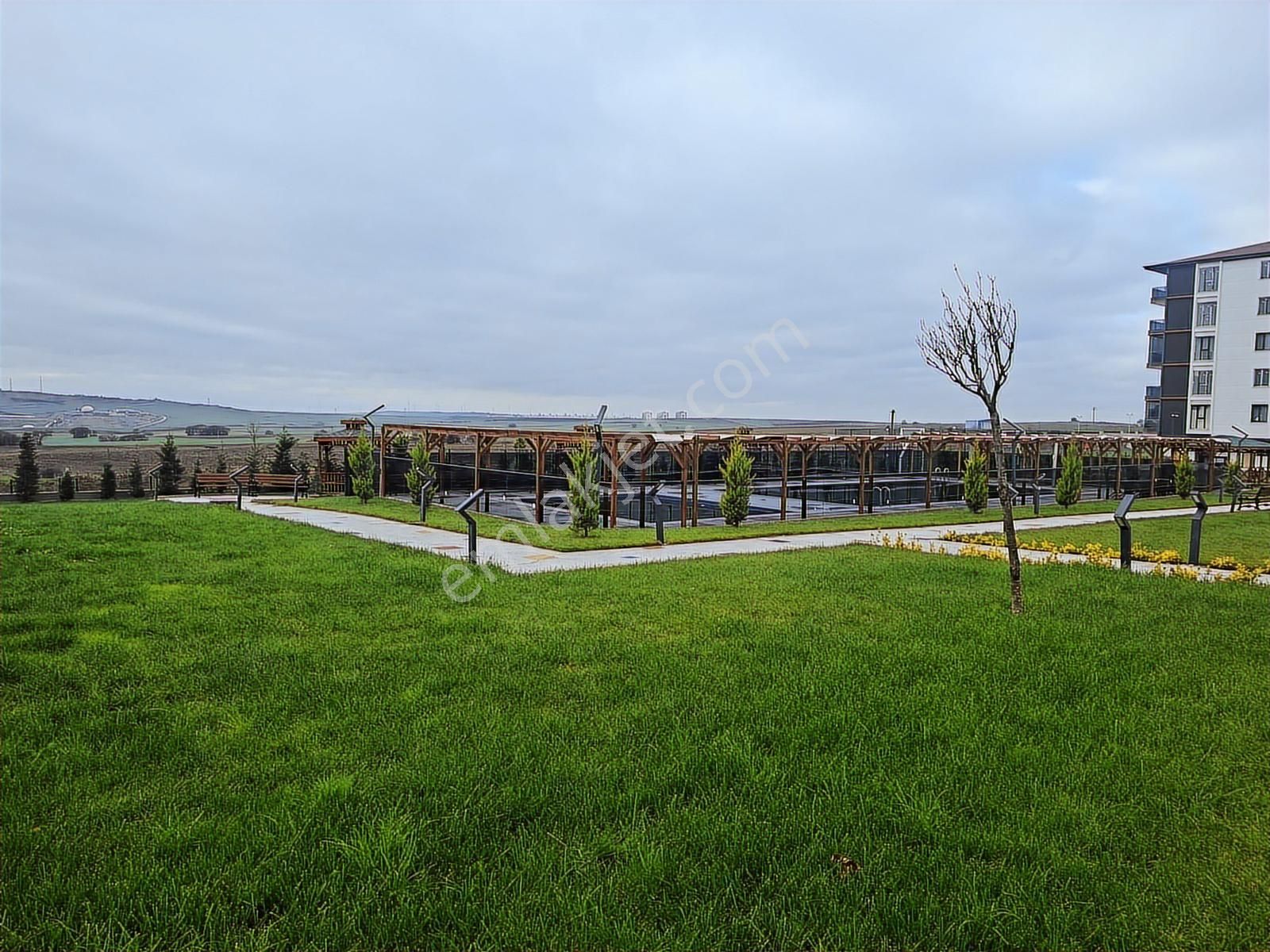 Orbeyden Hatip Mah. Havuzlu Site İçi Ara Kat 2+1 Fırsatı - Görsel 15