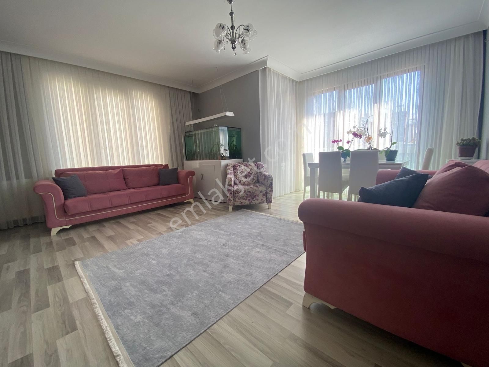 Sultançifliği Mh Sınırsız Kredi Otoparklı Arakat