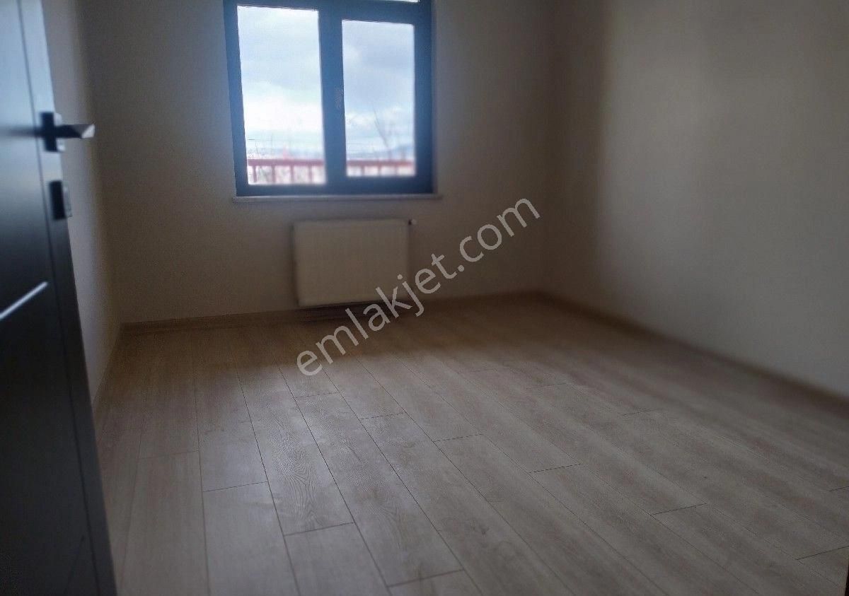 Zeliş Emlak'tan Yenimahalle Dereboyunda Etlik Şehir Hastanesi Yakını 3+1 160m2 İçerisi Sıfır Arakat - Görsel 23