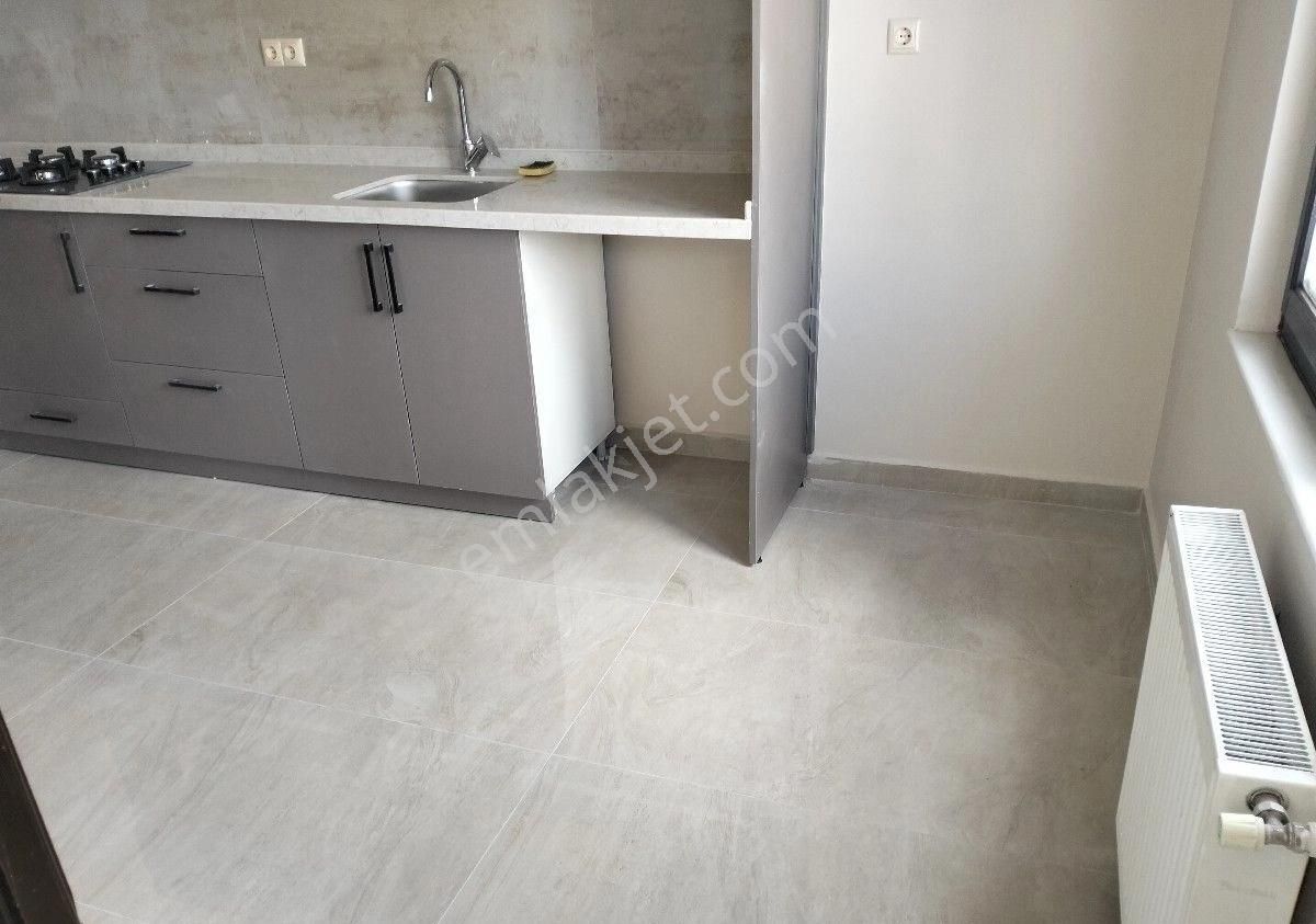 Zeliş Emlak'tan Yenimahalle Dereboyunda Etlik Şehir Hastanesi Yakını 3+1 160m2 İçerisi Sıfır Arakat - Görsel 20