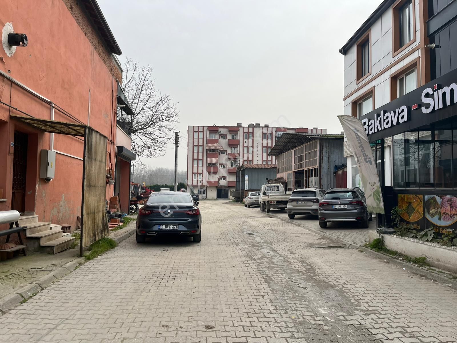 Remax Mavi'den Arifiye Merkezde Satılık 3+1 Daire
