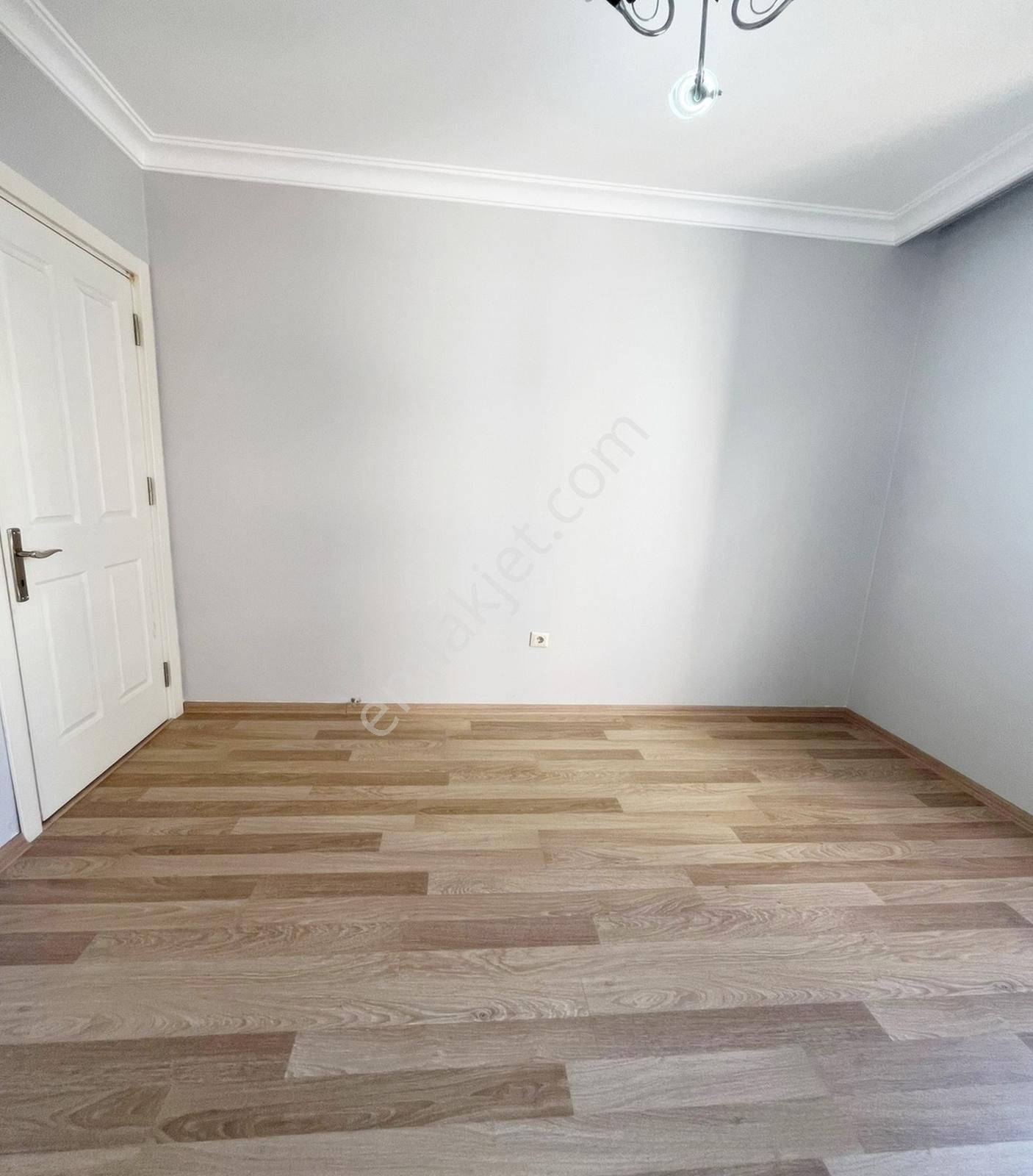 Kod 5380 Sultançiftliği Mah. Özel Tasarım Geniş 2+1 Satılık - Görsel 10