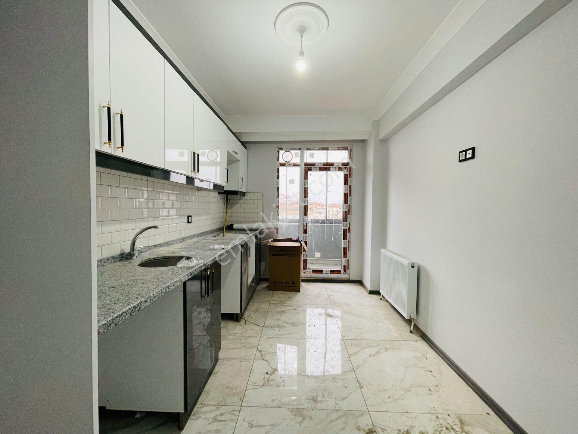 Güven'den Kapaklı'da Caddeye,servislere Yakın Kiralık 3+1 Daire - Görsel 5