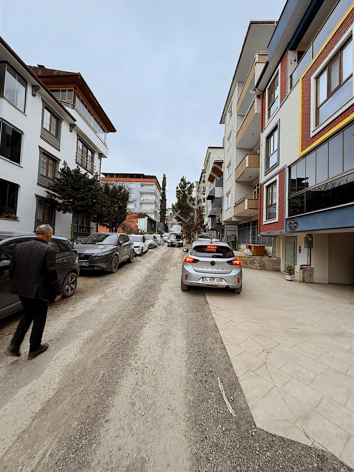 Emek Emlak'tan Mimar Sinan Mah.de Satılık Arakat 3+1 Yeni Daire - Görsel 3