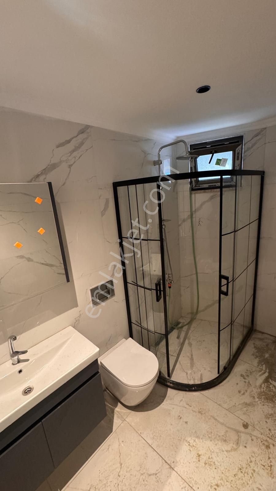 Remax Anı 'dan Çengelköy 'de Geniş Ve Ferah Satılık 3+1 Daire - Görsel 28