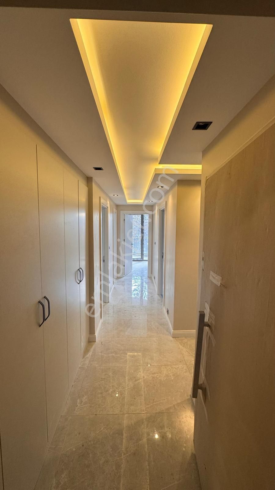 Remax Anı 'dan Çengelköy 'de Geniş Ve Ferah Satılık 3+1 Daire - Görsel 7