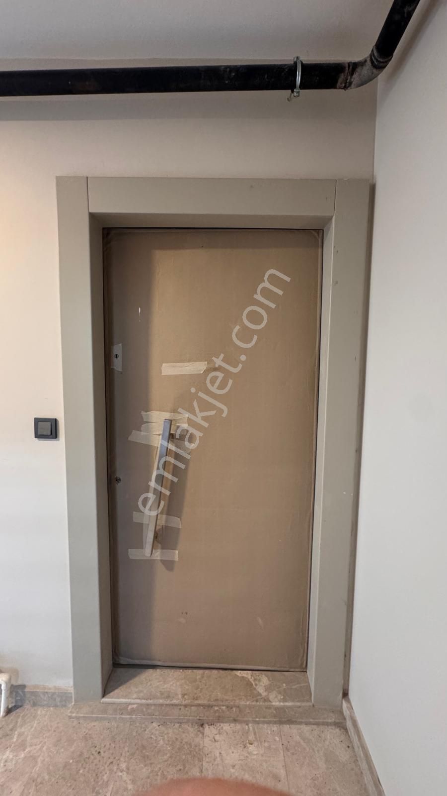 Remax Anı 'dan Çengelköy 'de Geniş Ve Ferah Satılık 3+1 Daire - Görsel 6