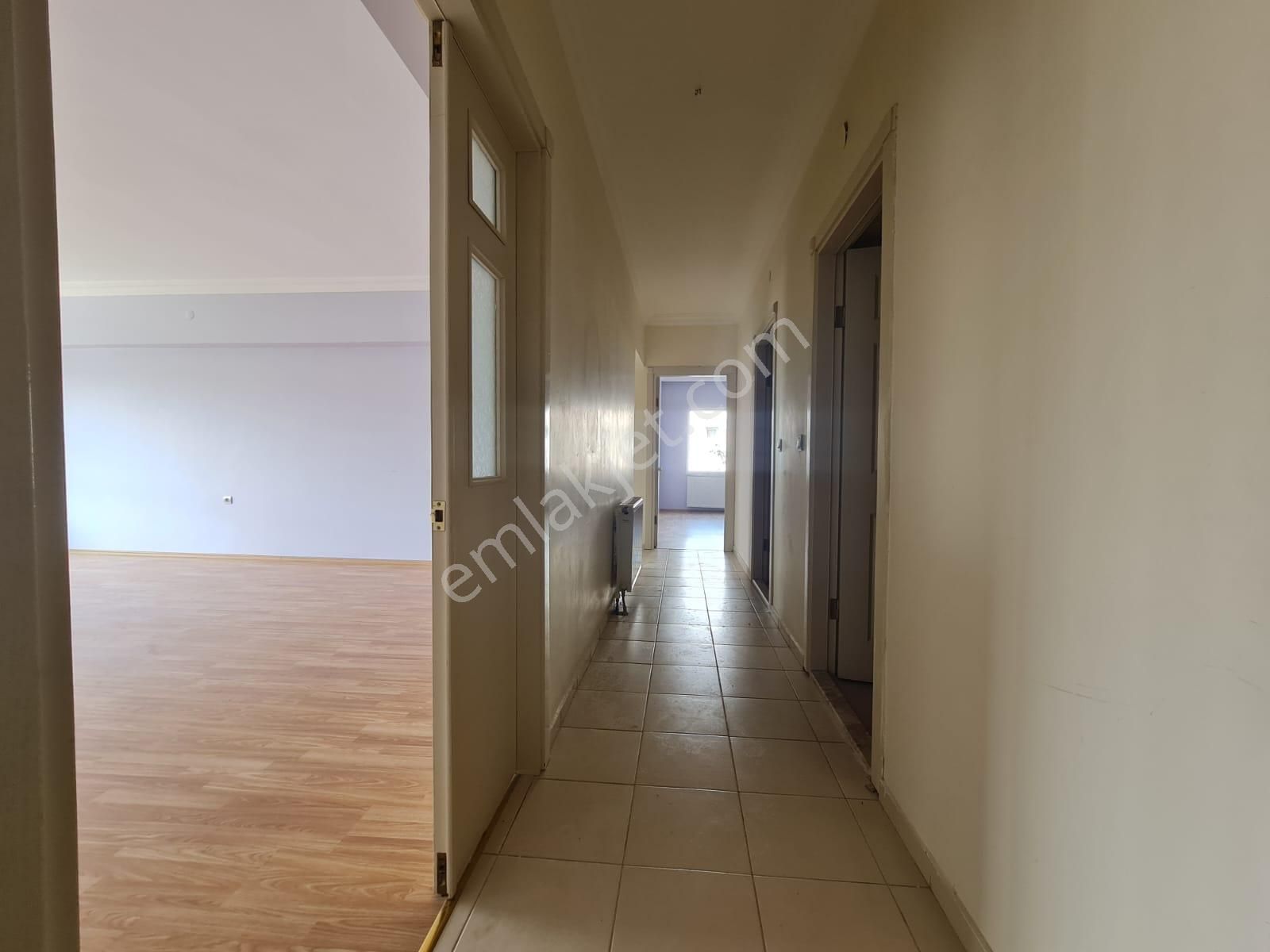 Bağlıca Mermeroğlu Cad. Dibi 2.kat 3+1 Kiralık Daire - Görsel 6