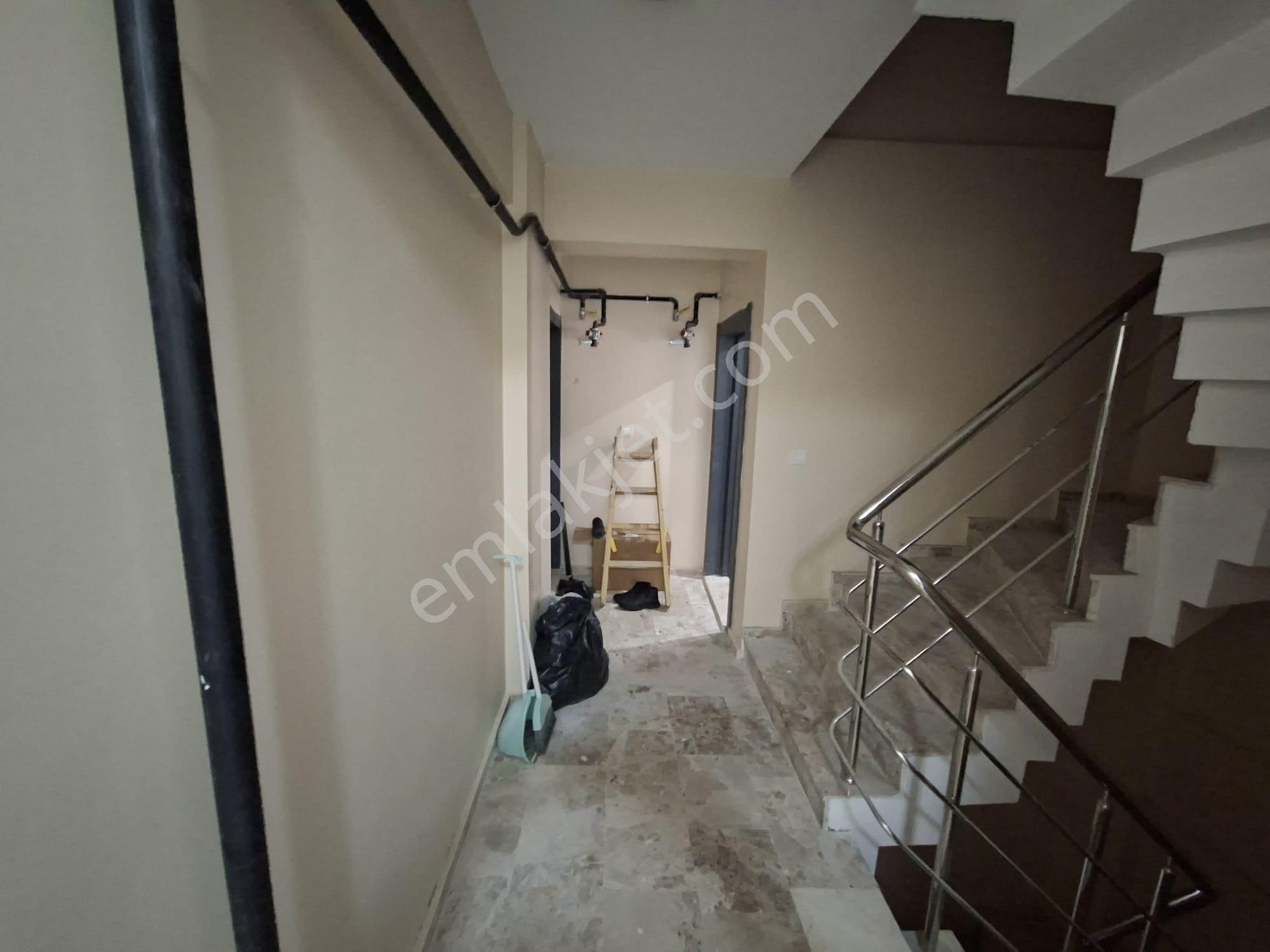 Güneş'ten Şirinyer Lisesi Nato Yakını 1+1 50m Balkon Asansör A.mutfak - Görsel 13