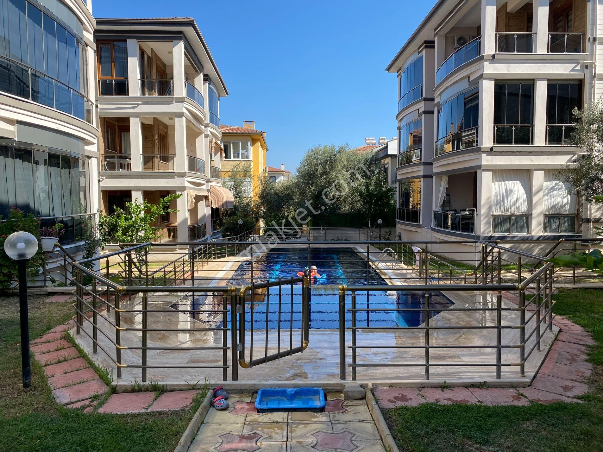 Altınoluk İlkbahar Emlak,tan Havuzlu Site İçinde Satılık Daire - Görsel 23