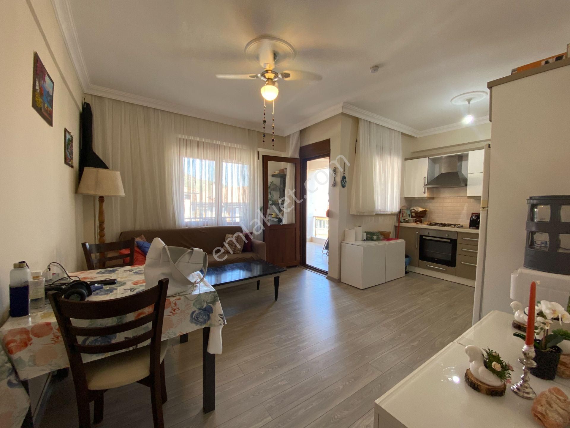 Altınoluk İlkbahar Emlak,tan Havuzlu Site İçinde Satılık Daire - Görsel 7