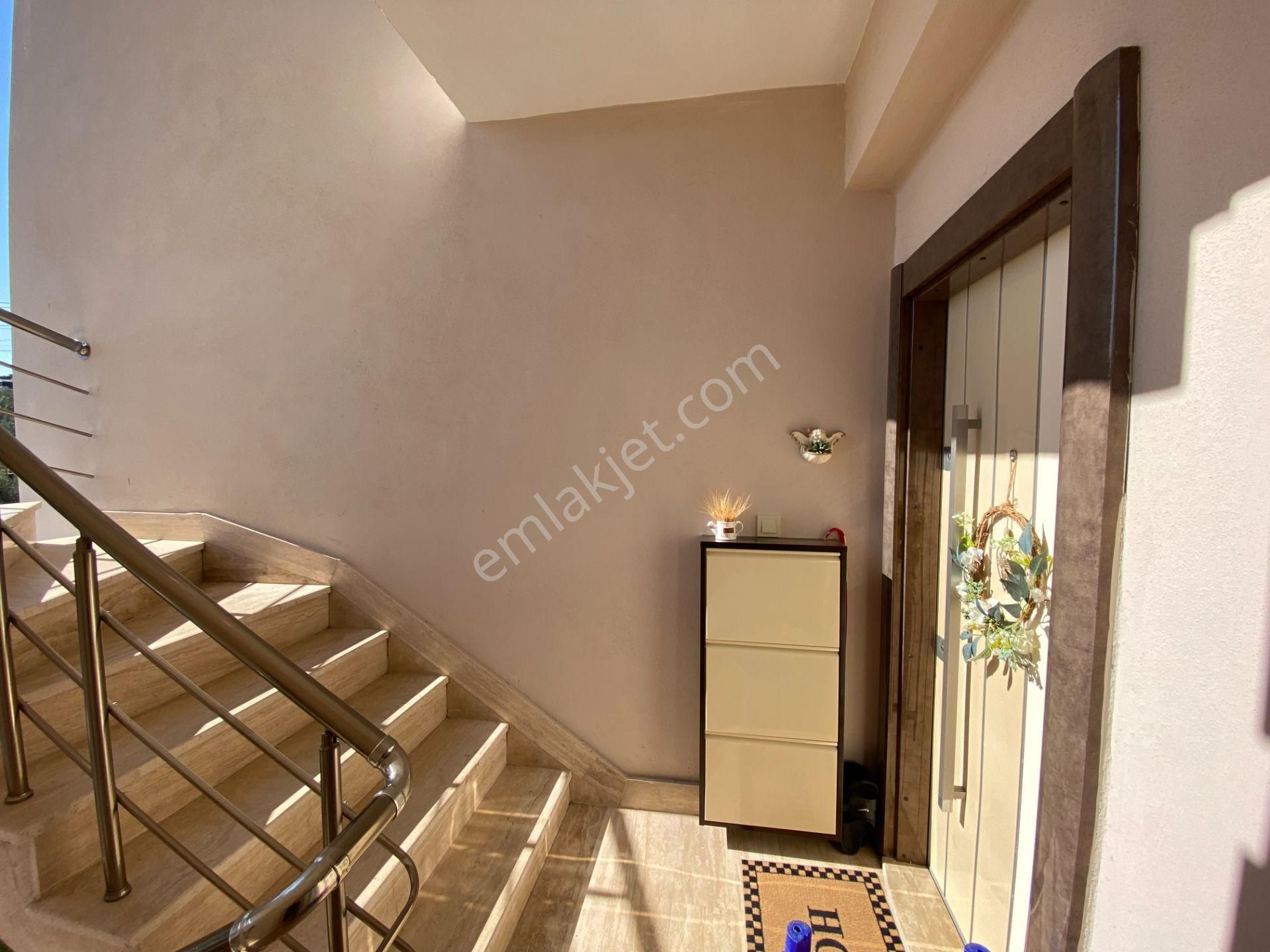 Altınoluk İlkbahar Emlak,tan Havuzlu Site İçinde Satılık Daire - Görsel 18