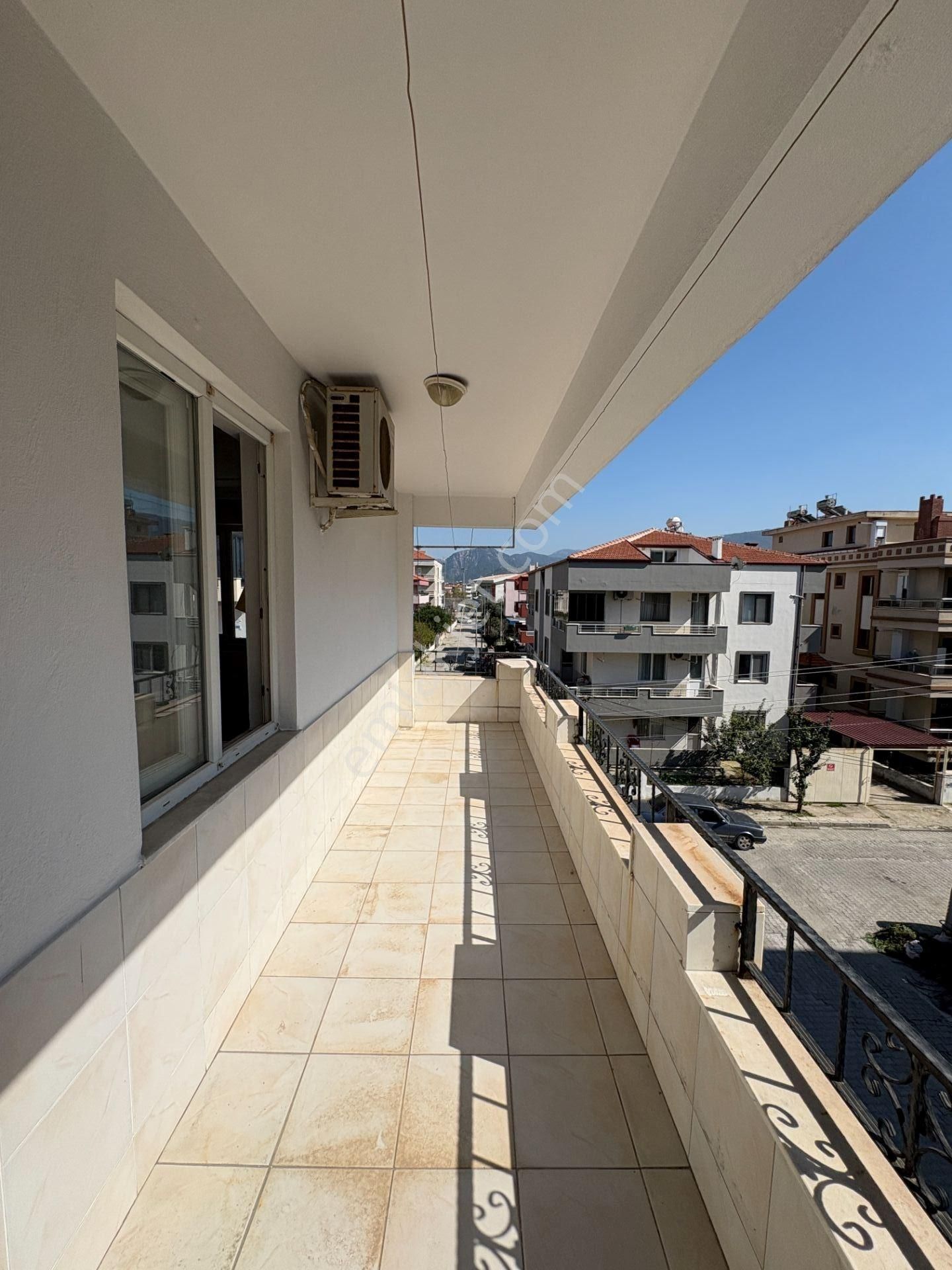 Milas Cumhuriyet Mahallesinde 3+1 Doğalgazlı Kiralık Daire - Görsel 18