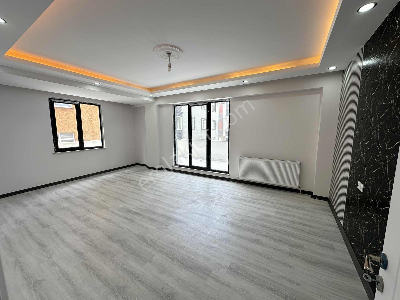 Kapaklı İnönü Mah Merkezi Konumda Satılık 2+1 Daire