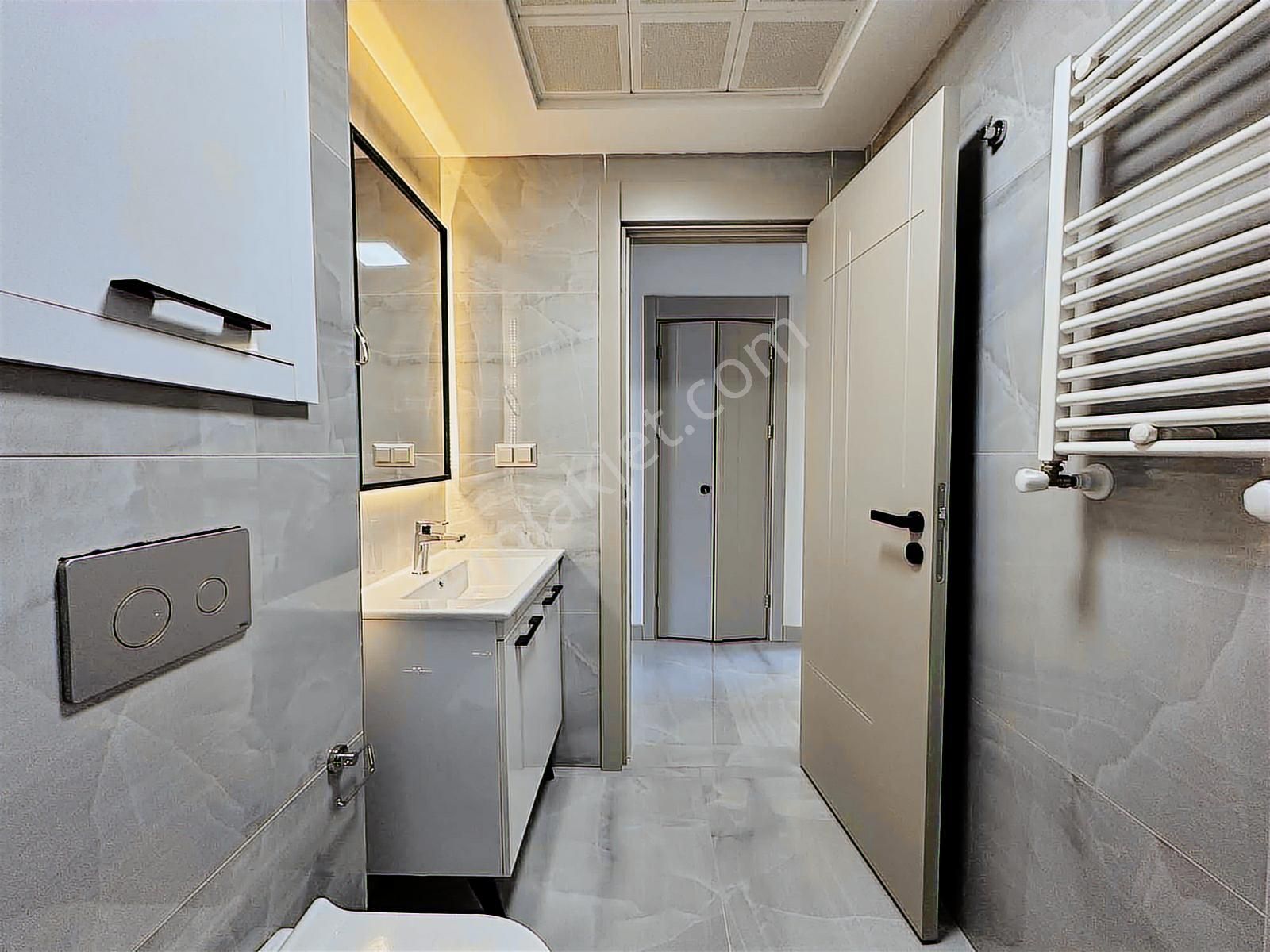 Park Yaşam Bornova'da Kiralık Çok Özel Mobilyalı Emsalsiz 3+1 - Görsel 33