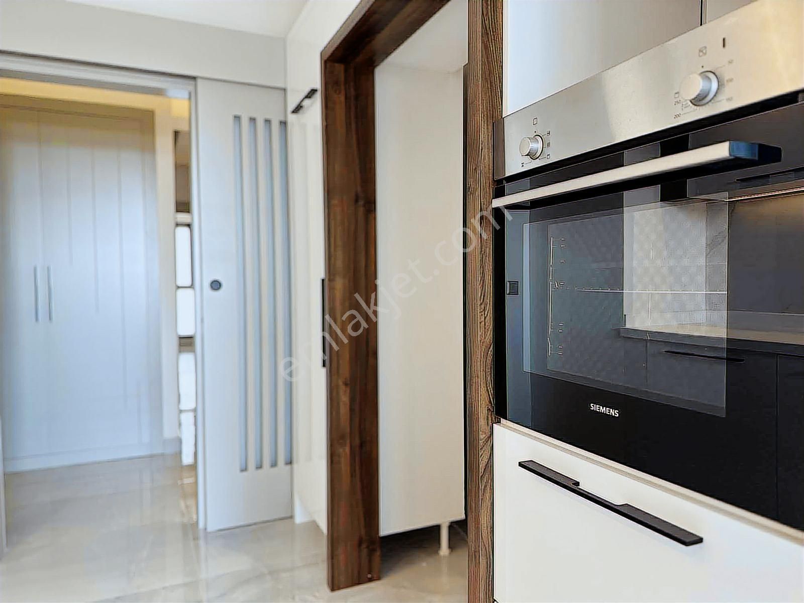 Park Yaşam Bornova'da Kiralık Çok Özel Mobilyalı Emsalsiz 3+1 - Görsel 25