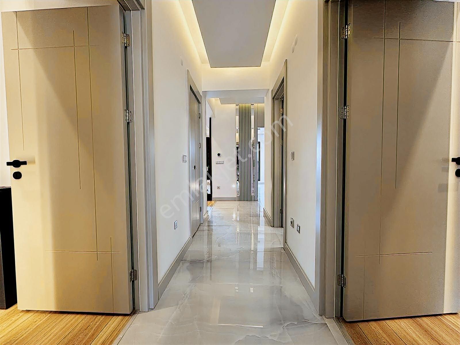 Park Yaşam Bornova'da Kiralık Çok Özel Mobilyalı Emsalsiz 3+1 - Görsel 20
