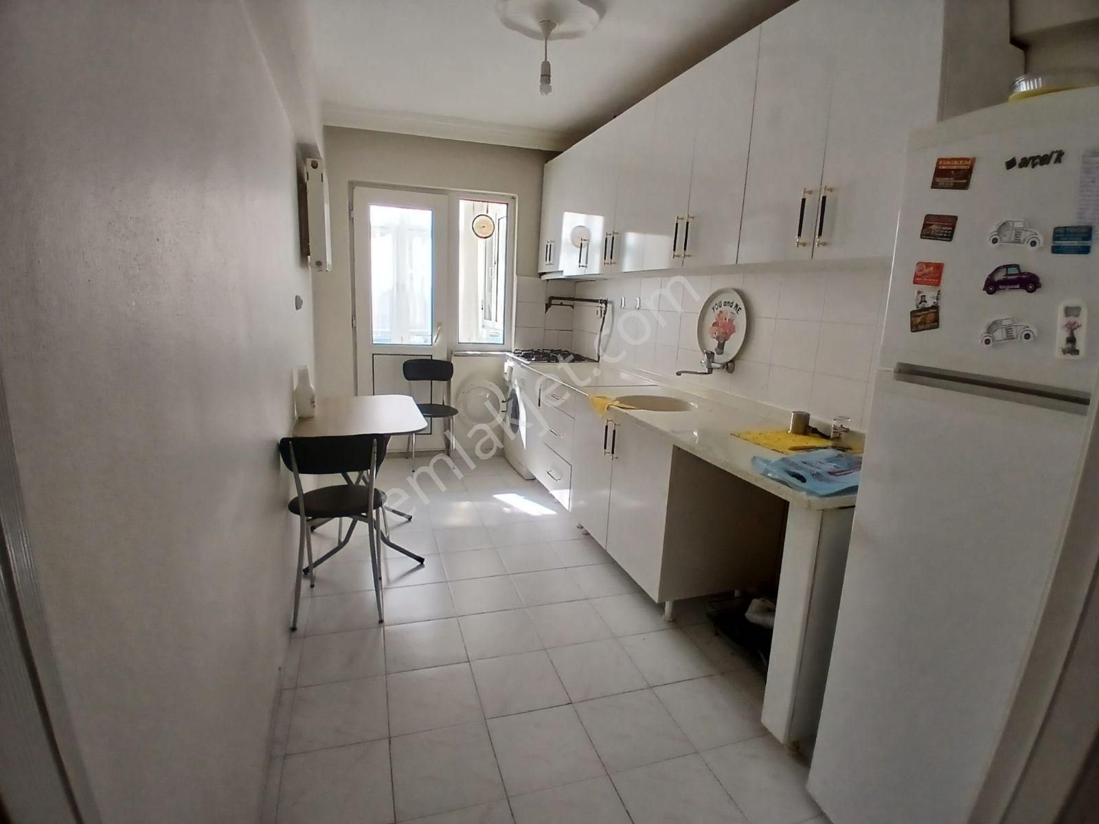 Bursa Yıldırım Sinandede Fsm De Arakat Kombili 2+1 Bakımlı Daire