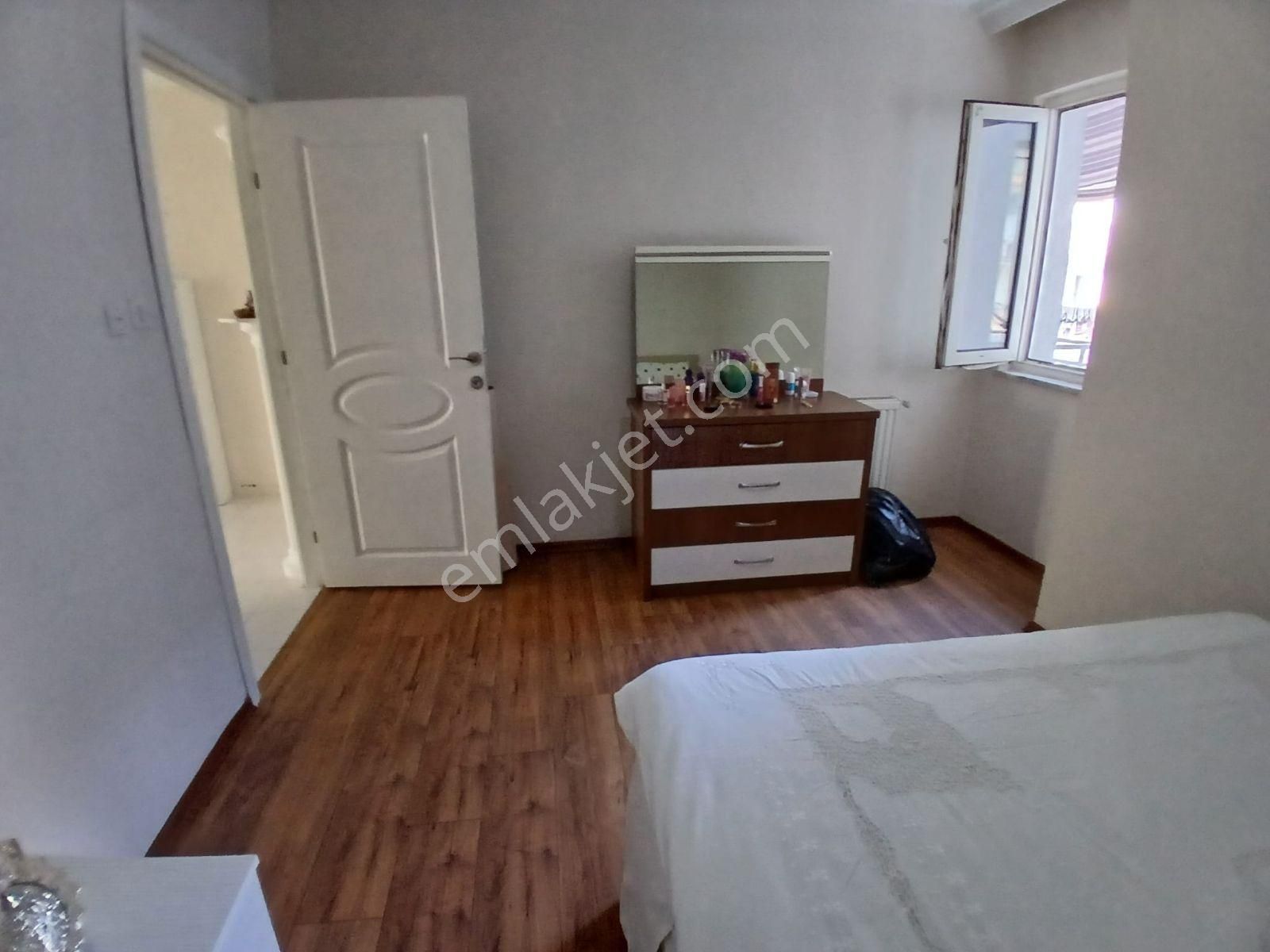 Bursa Yıldırım Sinandede Fsm De Arakat Kombili 2+1 Bakımlı Daire - Görsel 4