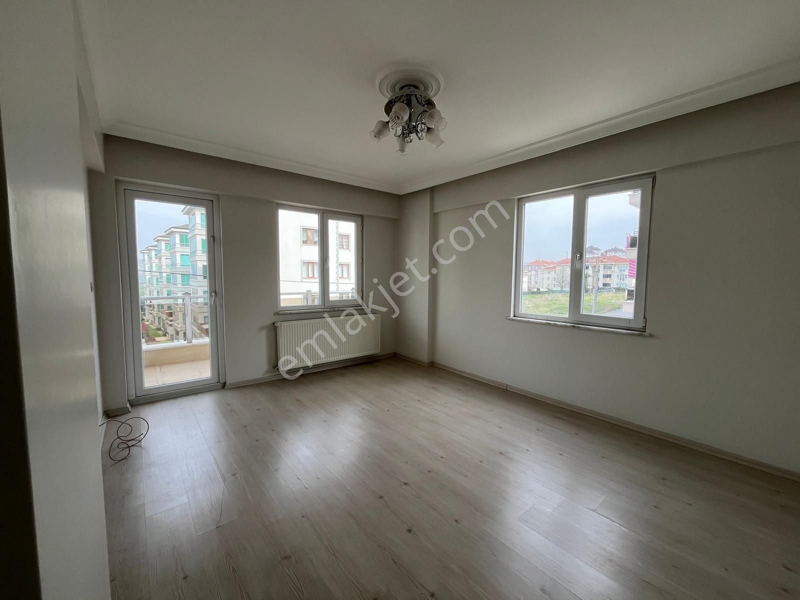 Roma' Dan Yeni Mahalle' De Site İçi Satılık Daireler - Görsel 10