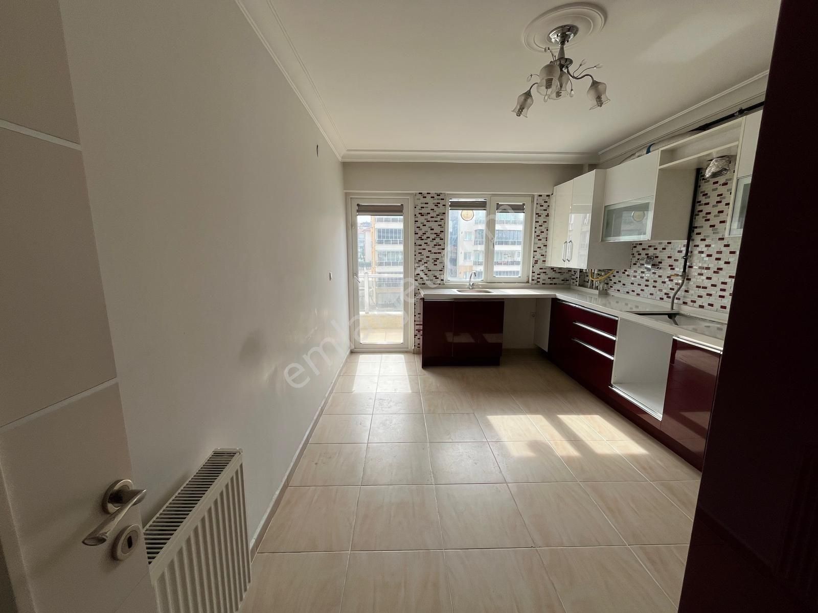 Roma' Dan Yeni Mahalle' De Site İçi Satılık Daireler - Görsel 15