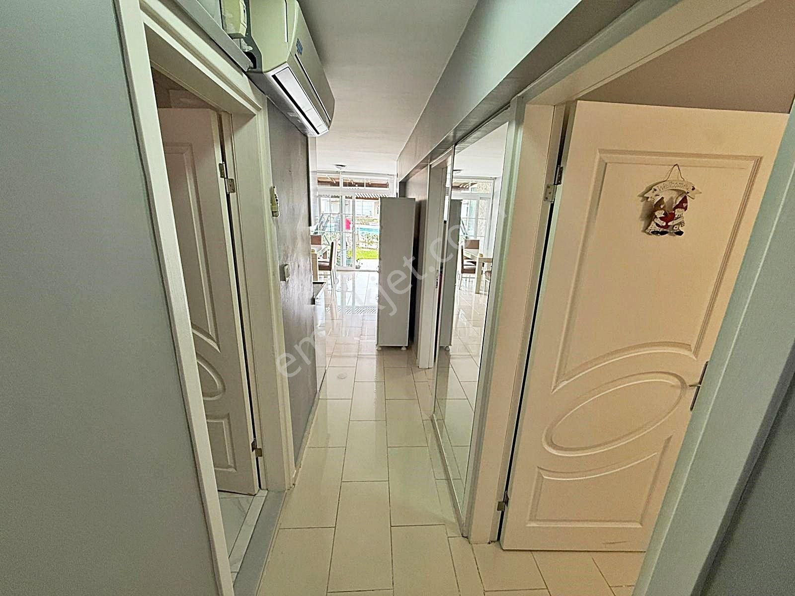 Büyükçekmece'de Denize Sıfır Eşyalı 2+1 Villa Daire !!! - Görsel 19