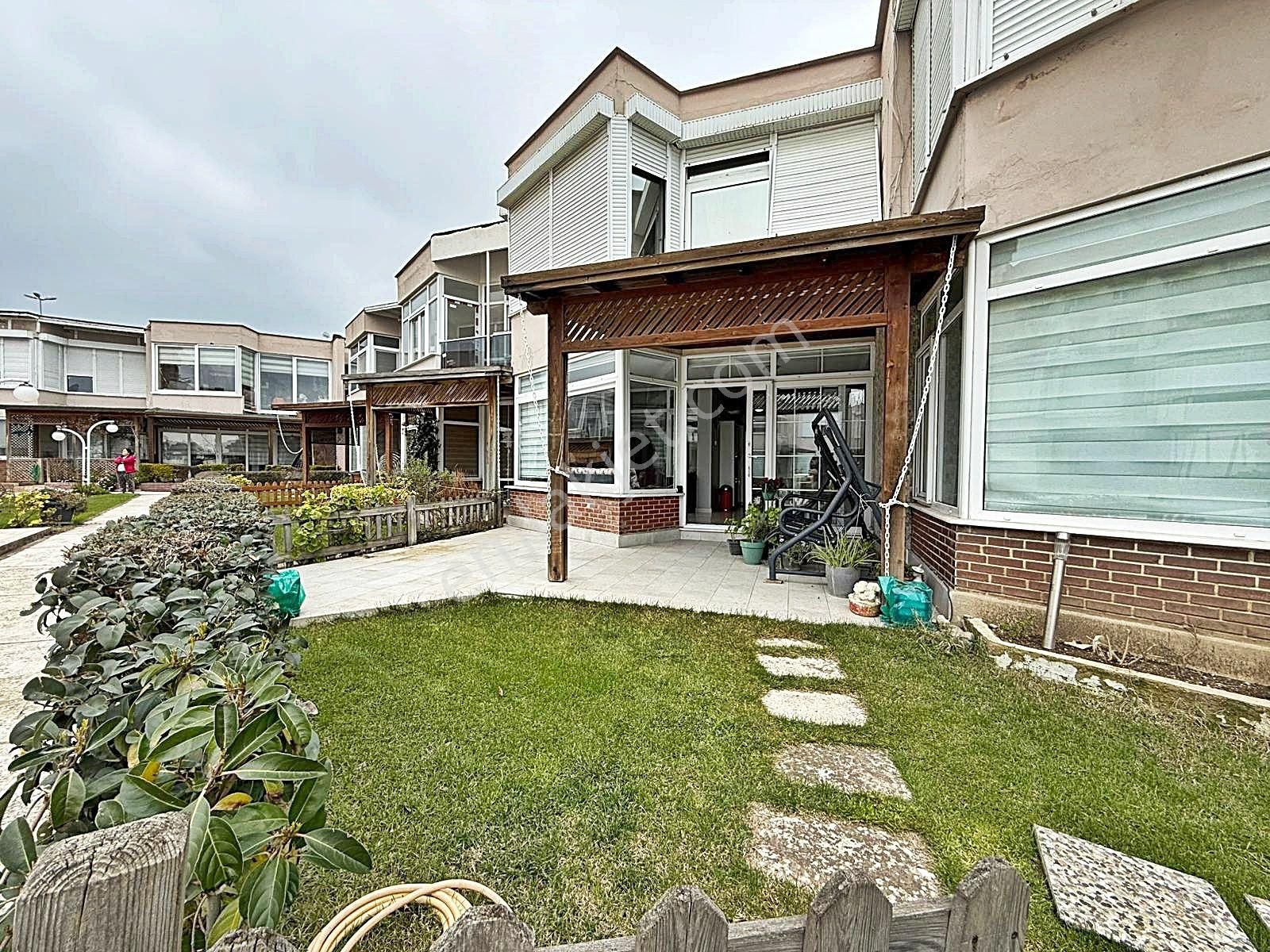 Büyükçekmece'de Denize Sıfır Eşyalı 2+1 Villa Daire !!! - Görsel 33