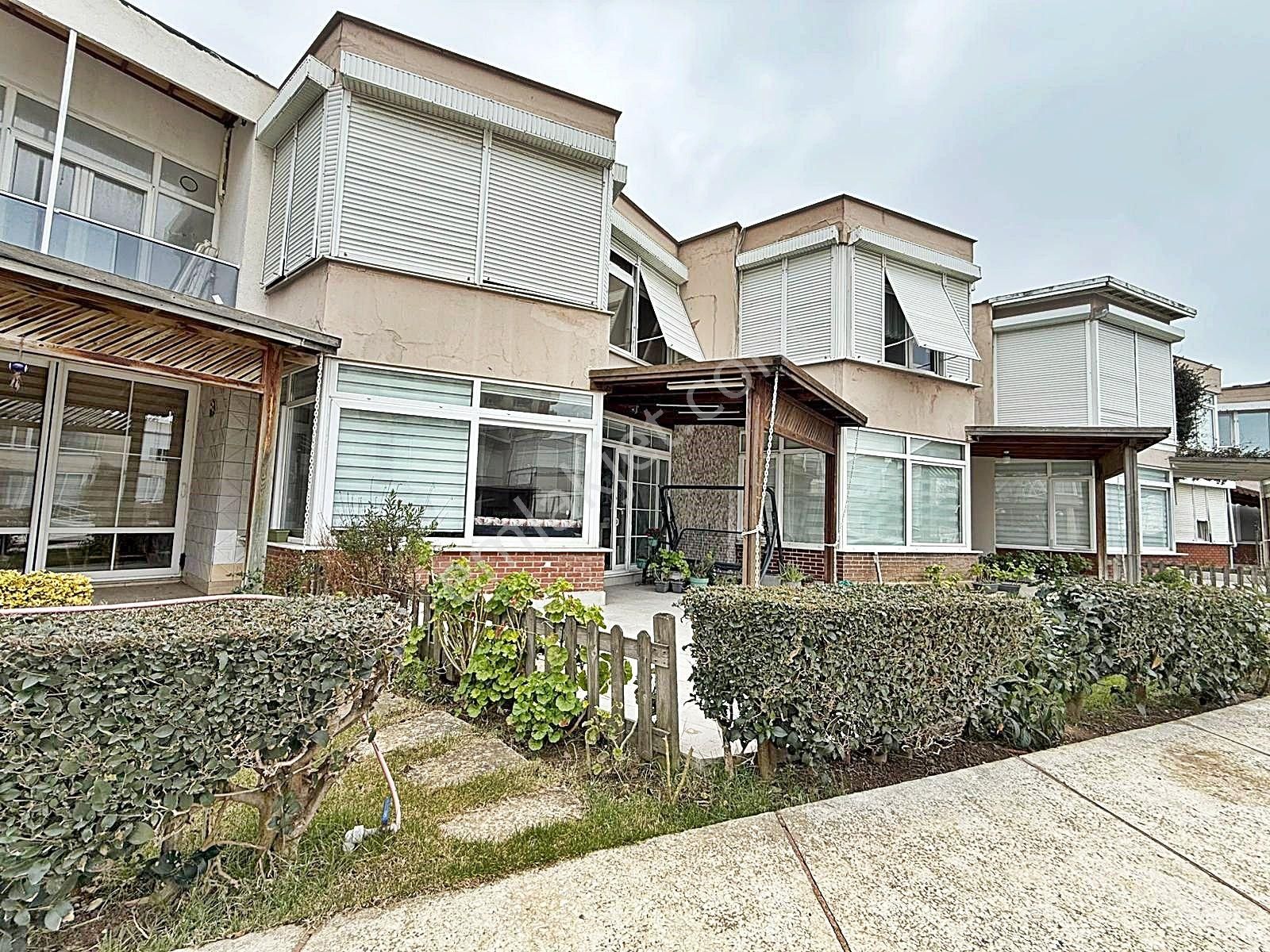 Büyükçekmece'de Denize Sıfır Eşyalı 2+1 Villa Daire !!! - Görsel 31