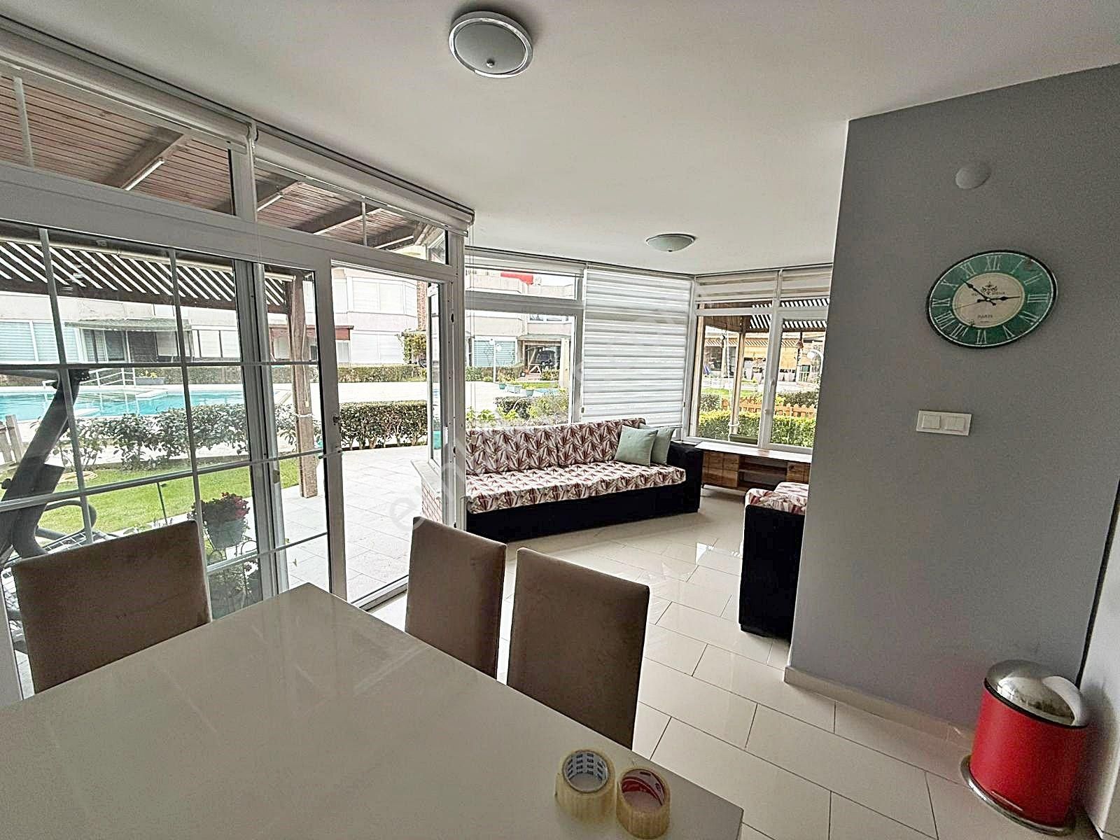 Büyükçekmece'de Denize Sıfır Eşyalı 2+1 Villa Daire !!! - Görsel 12