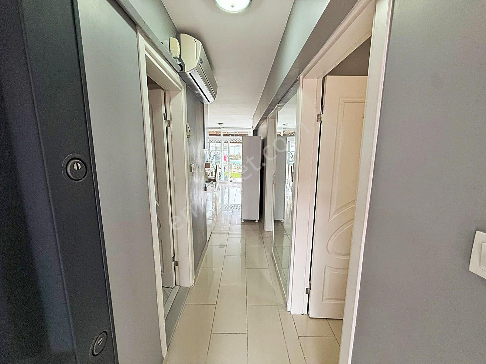 Büyükçekmece'de Denize Sıfır Eşyalı 2+1 Villa Daire !!! - Görsel 22