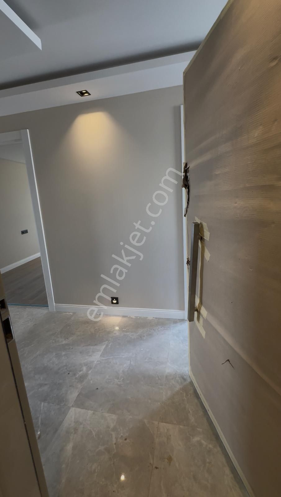 Remax Anı 'dan Çengelköy 'de Geniş Ve Ferah Satılık 4+1 Daire - Görsel 28