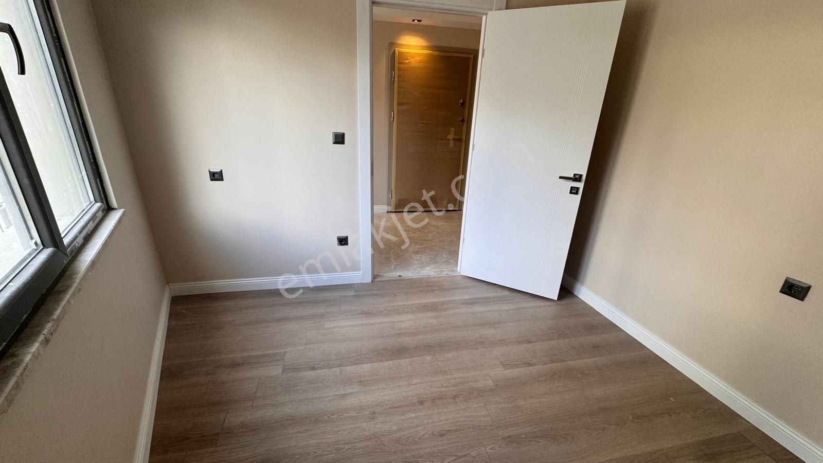 Remax Anı 'dan Çengelköy 'de Geniş Ve Ferah Satılık 4+1 Daire - Görsel 26