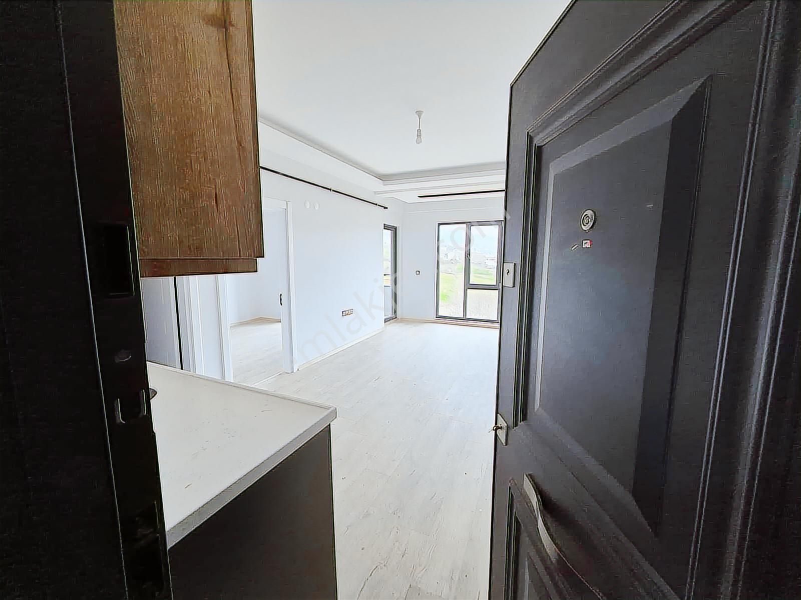 Yağmur Emlaktan Şehir Hastanesi Yakınında Satılık Ferah 1+1 - Görsel 14