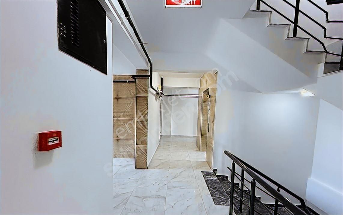 Yağmur Emlaktan Şehir Hastanesi Yakınında Satılık Ferah 1+1 - Görsel 5