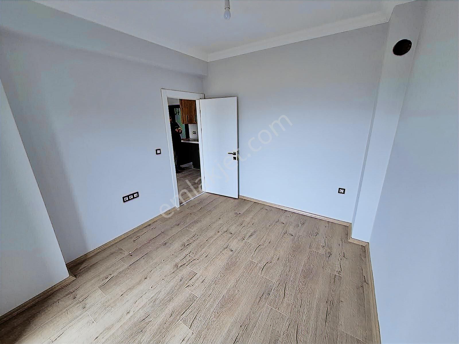 Yağmur Emlaktan Şehir Hastanesi Yakınında Satılık Ferah 1+1 - Görsel 18