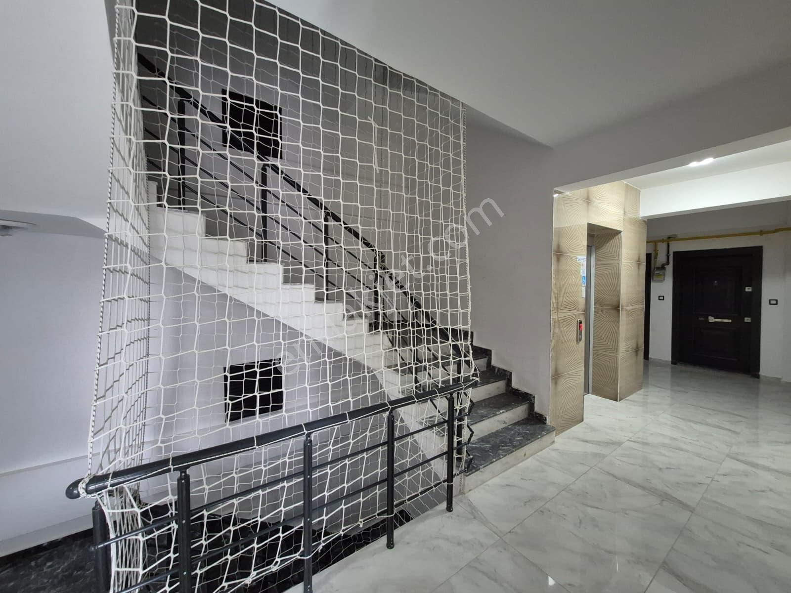 Yağmur Emlaktan Şehir Hastanesi Yakınında Satılık Ferah 1+1 - Görsel 8