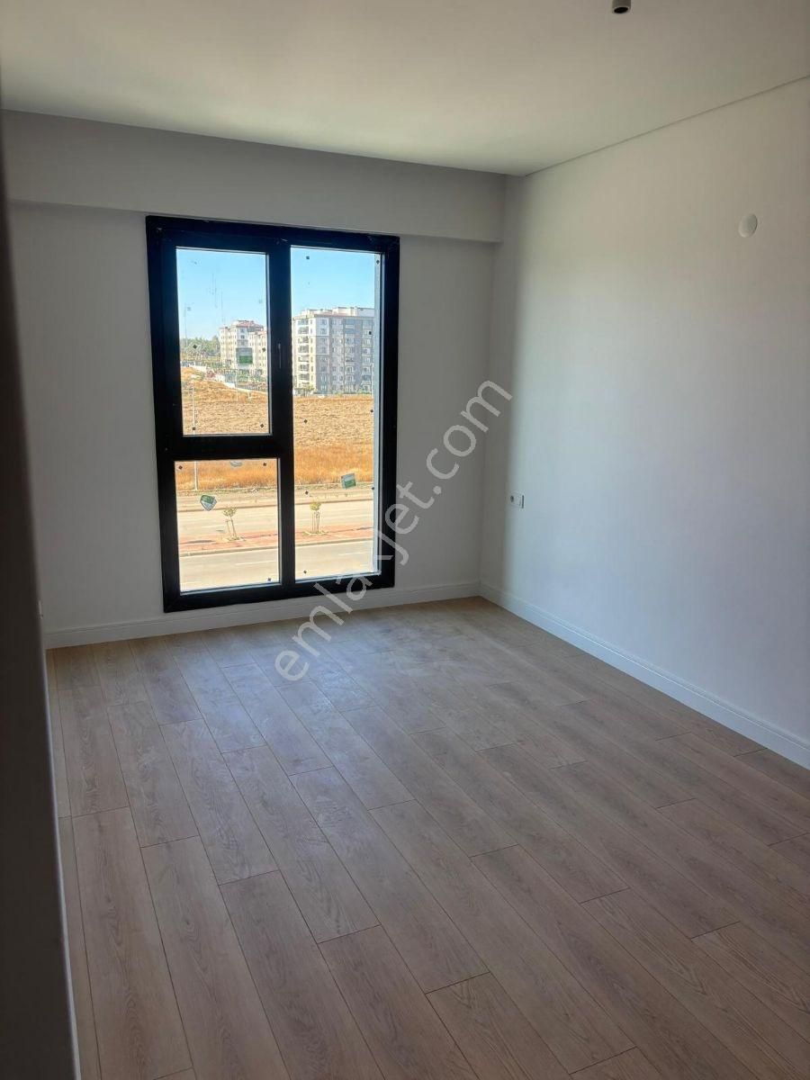 60 Metrelik Yola Cephe Kiralık 2+1 Daire - Görsel 17