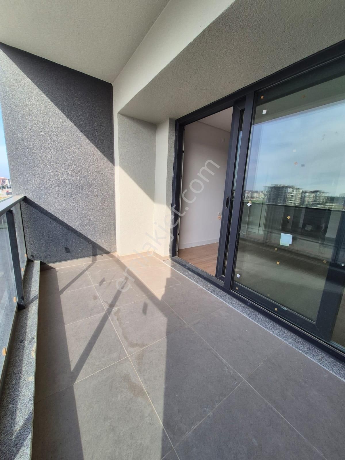 Çanakkale Merkez Referans 17'de Kiralık 1+1 Daire (klimalı) - Görsel 20