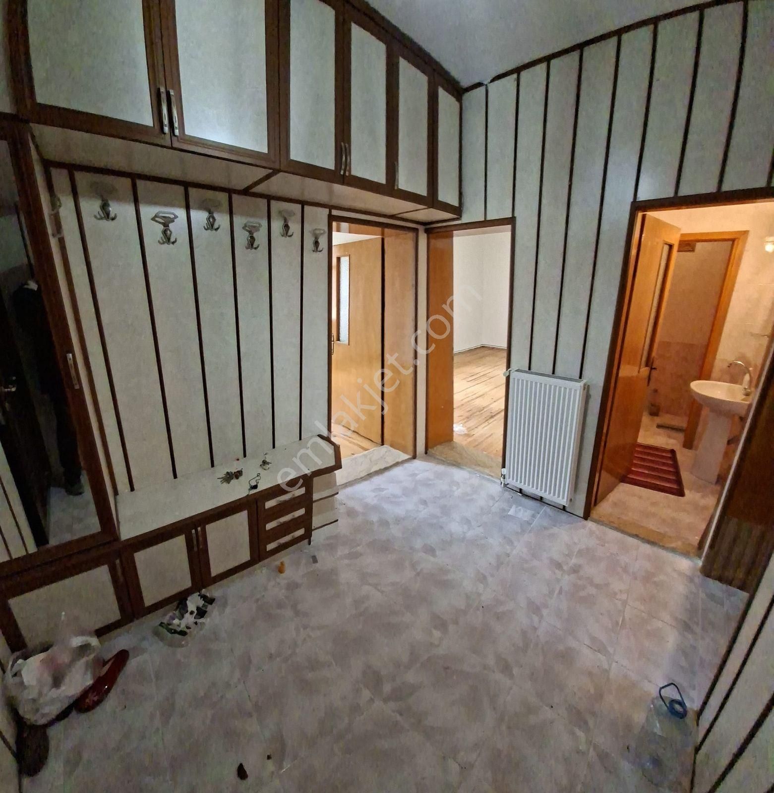 Barış Caddesine Yakın Bakımlı Satılık 3+1 Daire - Görsel 4