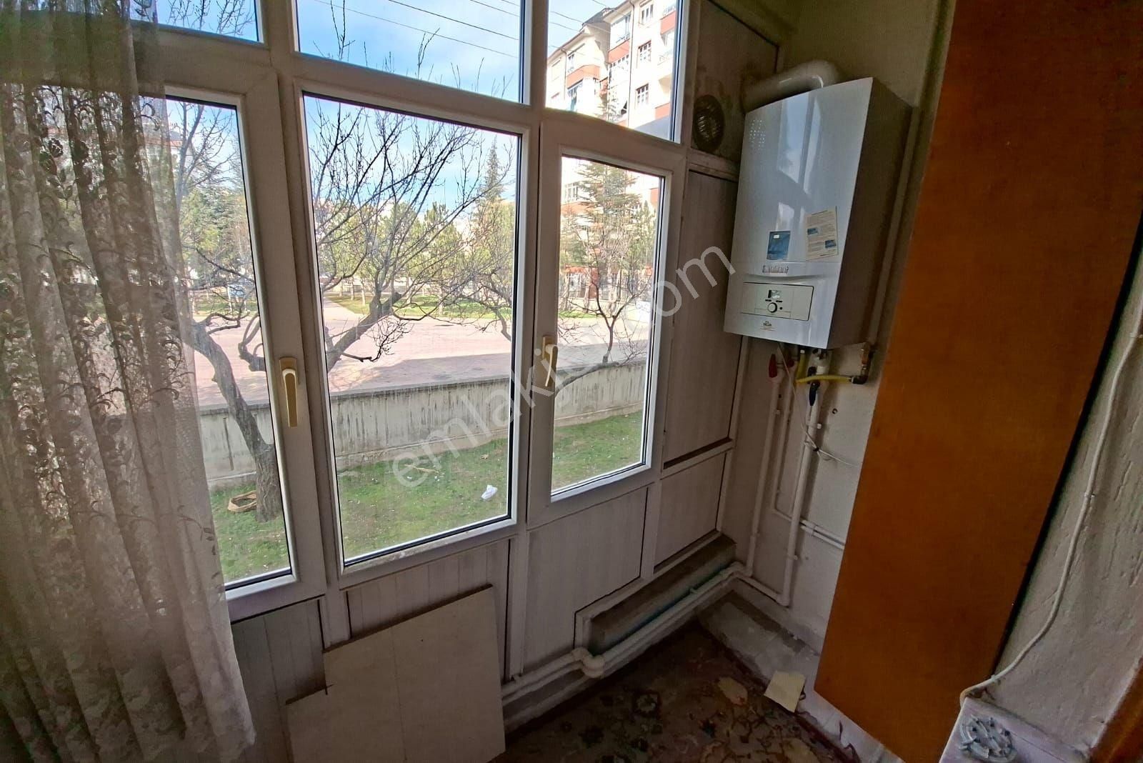 Barış Caddesine Yakın Bakımlı Satılık 3+1 Daire - Görsel 18