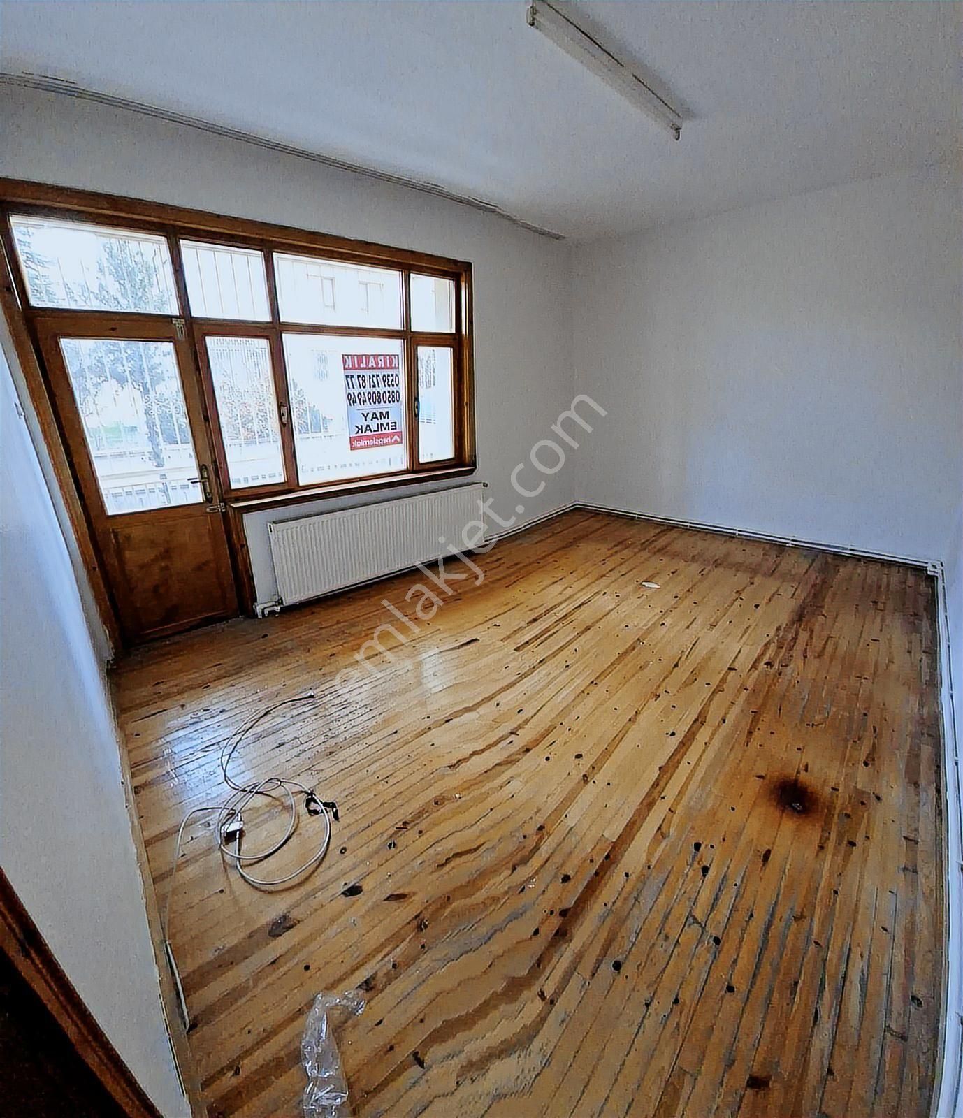 Barış Caddesine Yakın Bakımlı Satılık 3+1 Daire - Görsel 8