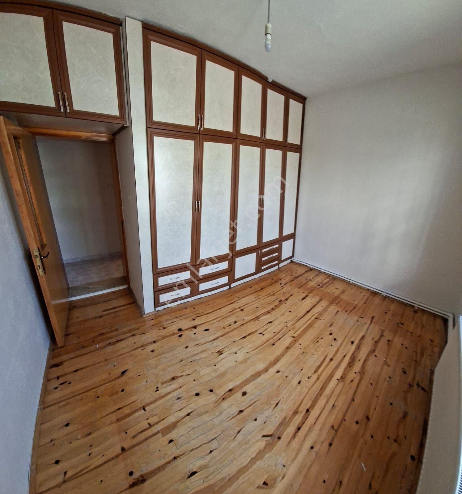 Barış Caddesine Yakın Bakımlı Satılık 3+1 Daire - Görsel 20