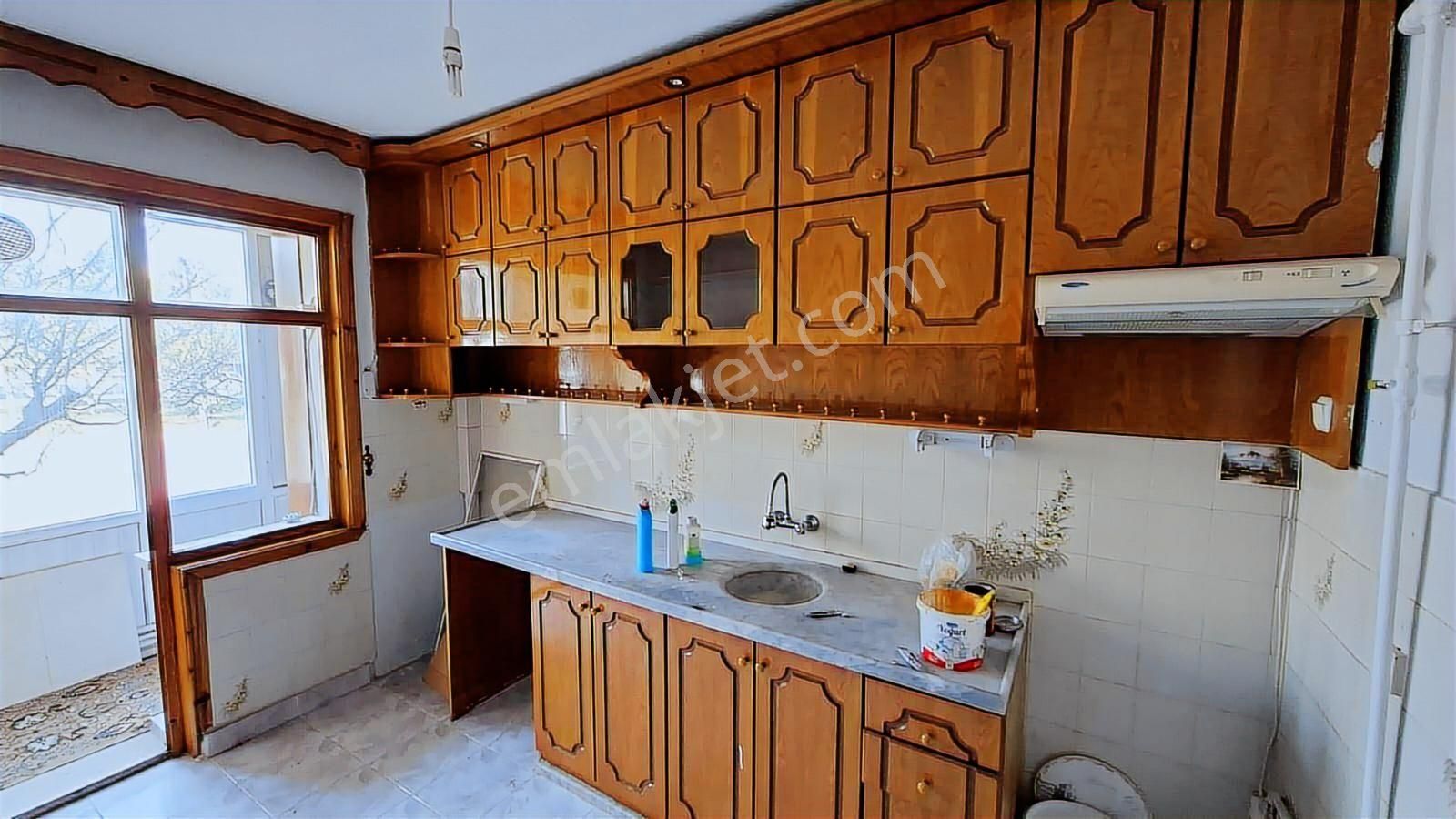 Barış Caddesine Yakın Bakımlı Satılık 3+1 Daire - Görsel 28