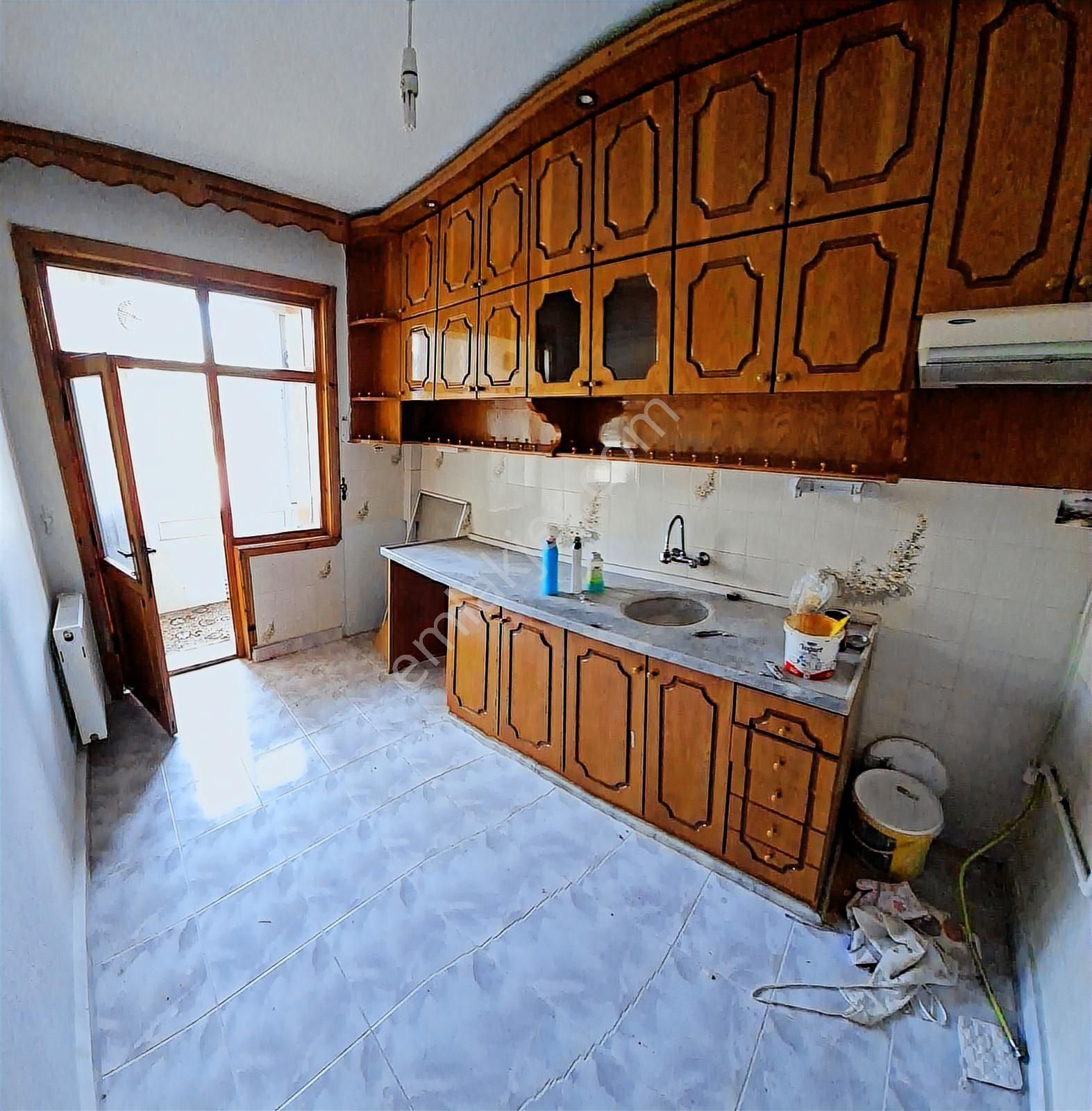 Barış Caddesine Yakın Bakımlı Satılık 3+1 Daire - Görsel 30