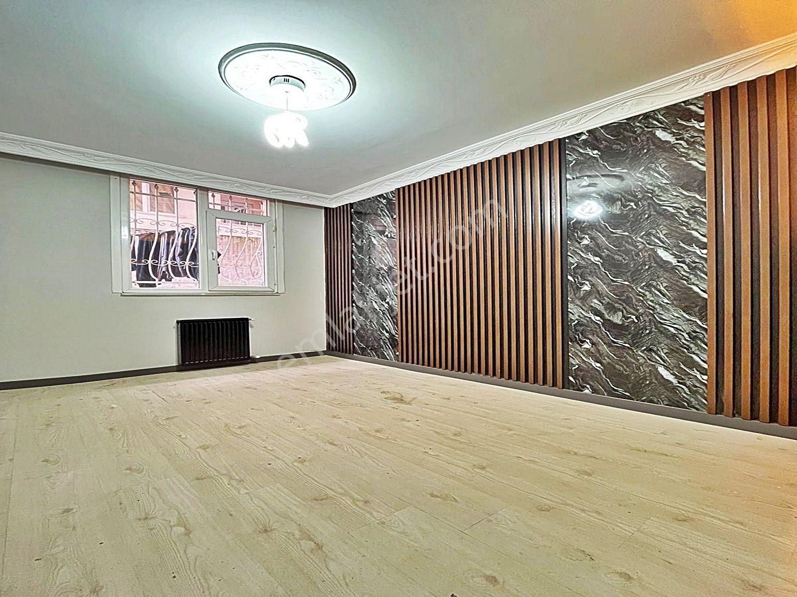 Şahane'den Merkezi Konumda Acil Satılık 2+1 Bahçe Katı !!!